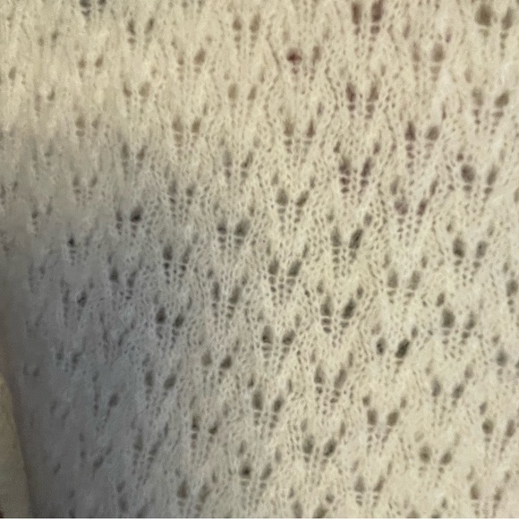H&M Cream Textured Women's Sweater - Picture 2 of 5